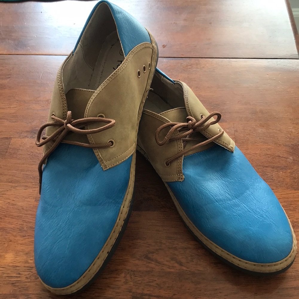 Men’s dress shoes